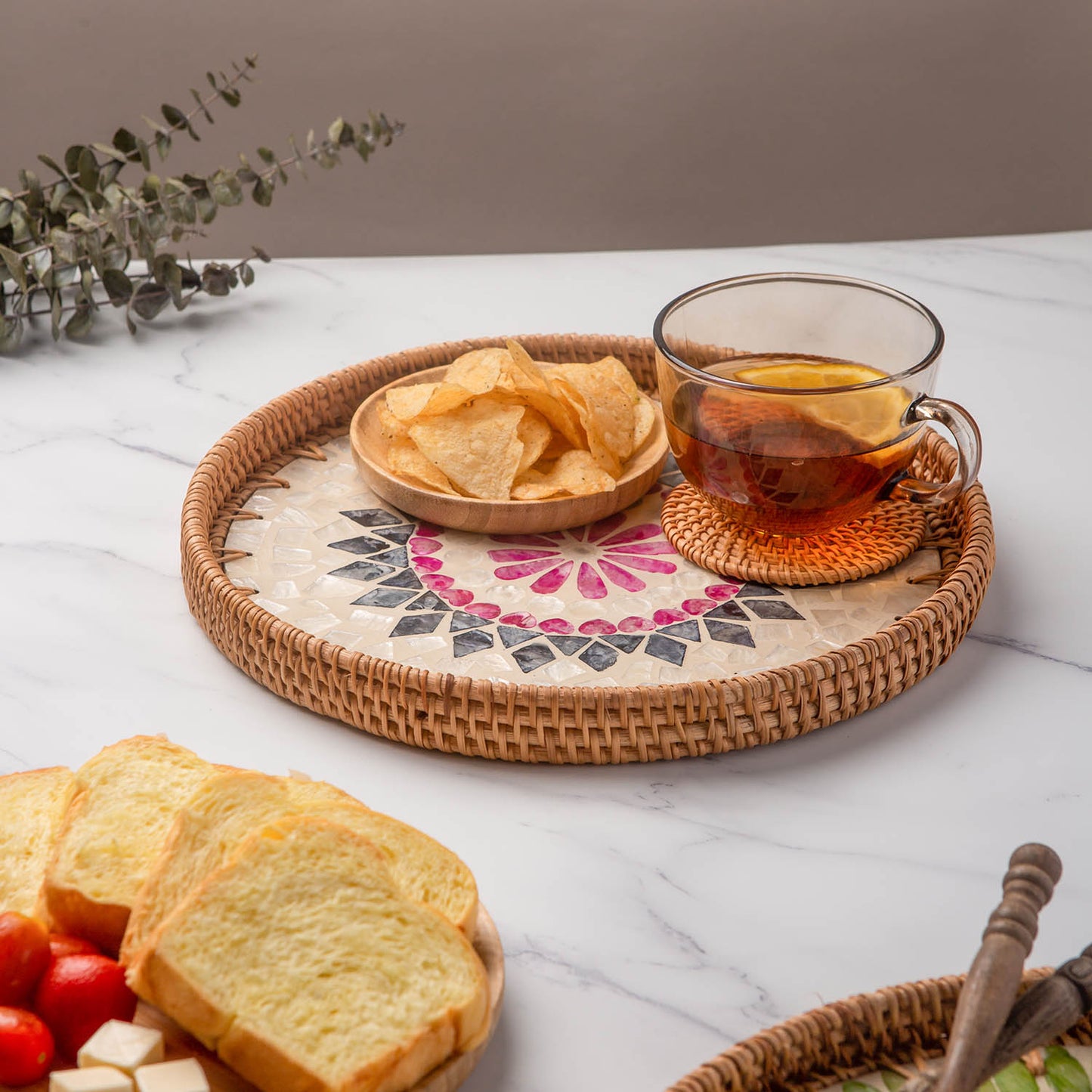 11.8' Wicker Round Rattan Mother of Pearl Serving Basket Tray for Décor Coffee Table (Lozenge)