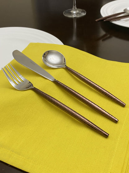 Vibhsa Hammered Stainless Steel Flatware 18-Piece Set
