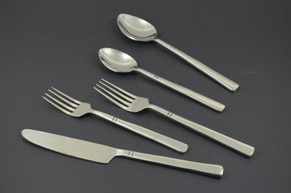 Vibhsa Modern Flatware set of 20 Pieces Silver Stainless Steel