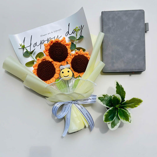 Handmade Crochet Flower Bouquet (Sunflower & Bee)