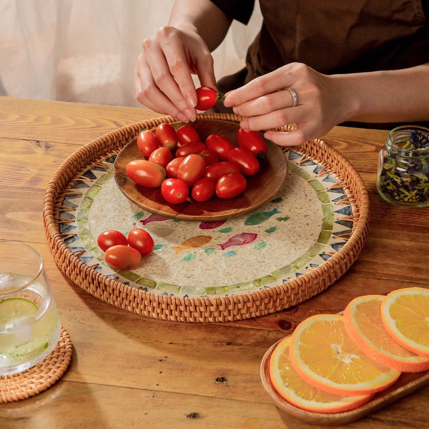 11.8' Round Rattan Mother Pearl Inlay Tray (Aquatic)