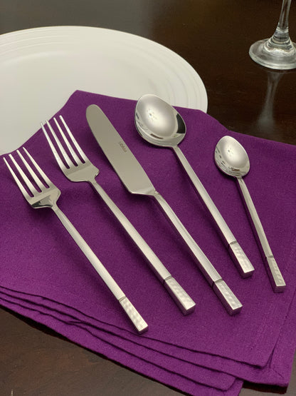 Vibhsa Flatware set of 20 Pieces Silver Stainless Steel Modern Design