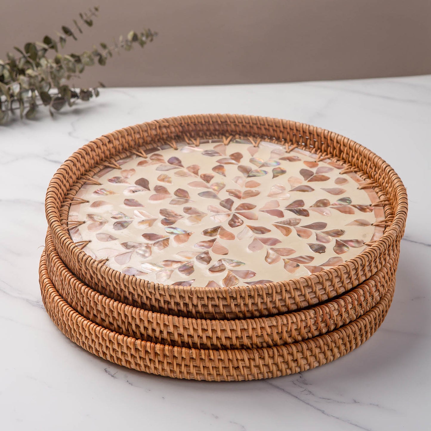11.8' Wicker Round Rattan Mother of Pearl Serving Basket Tray for Décor Coffee Table (Leaf)