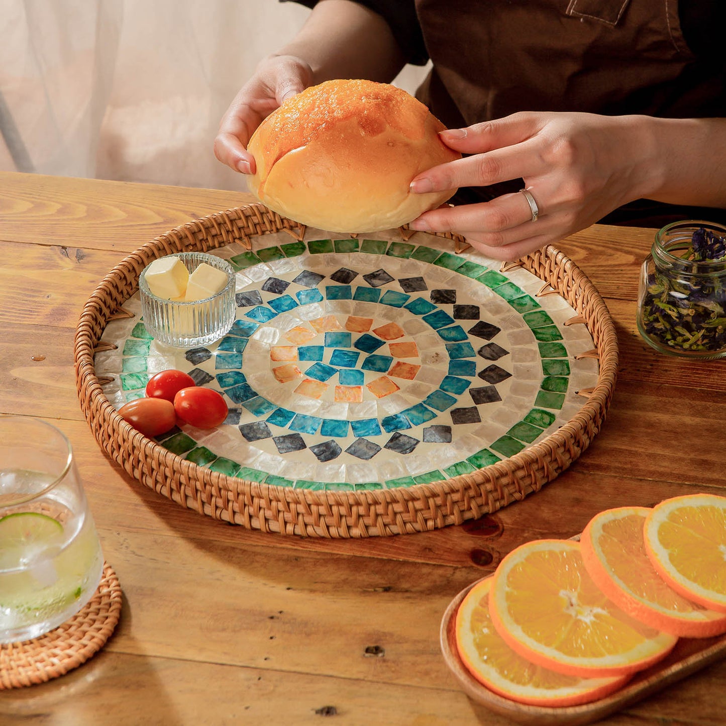 11.8" Wicker Round Rattan Mother of Pearl Serving Basket Tray for Décor Coffee Table (Diamond)