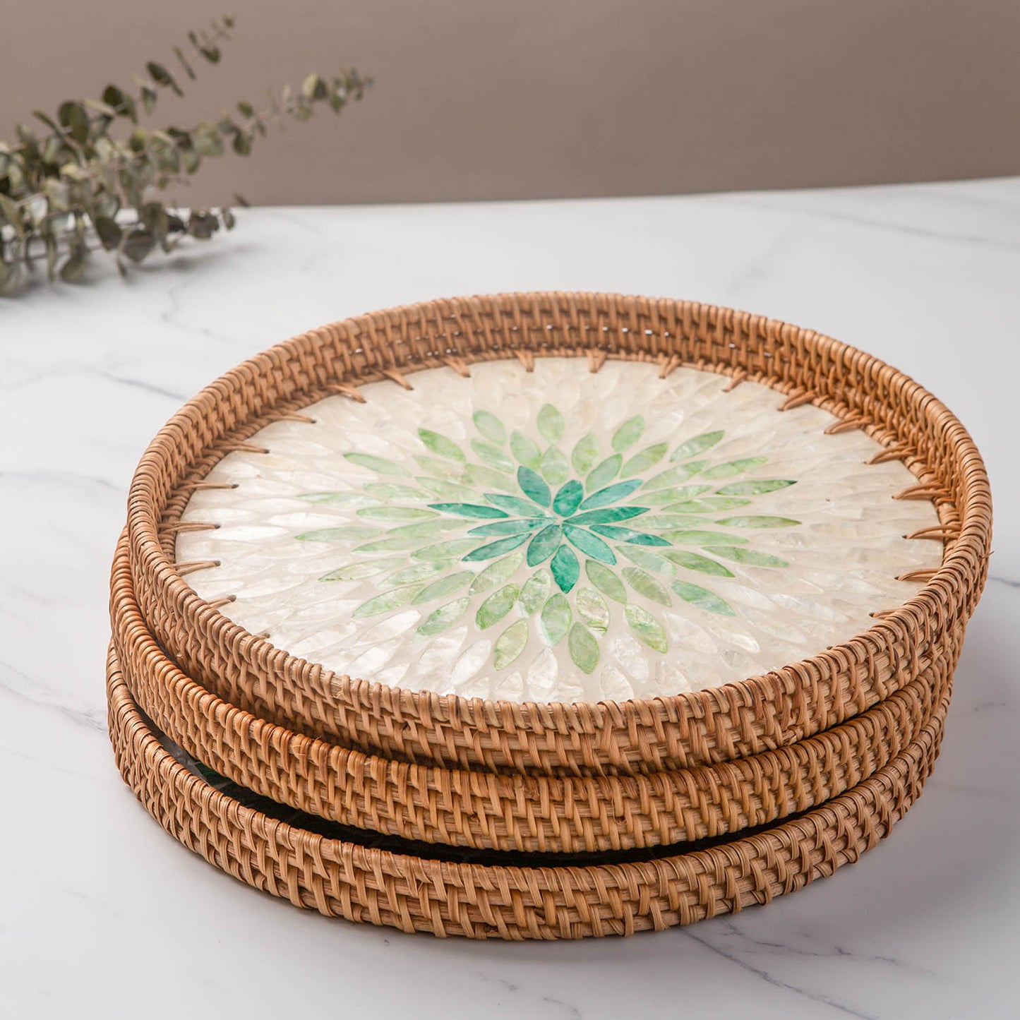 11.8" Wicker Round Rattan Mother of Pearl Serving Basket Tray for Décor Coffee Table (Emerald)