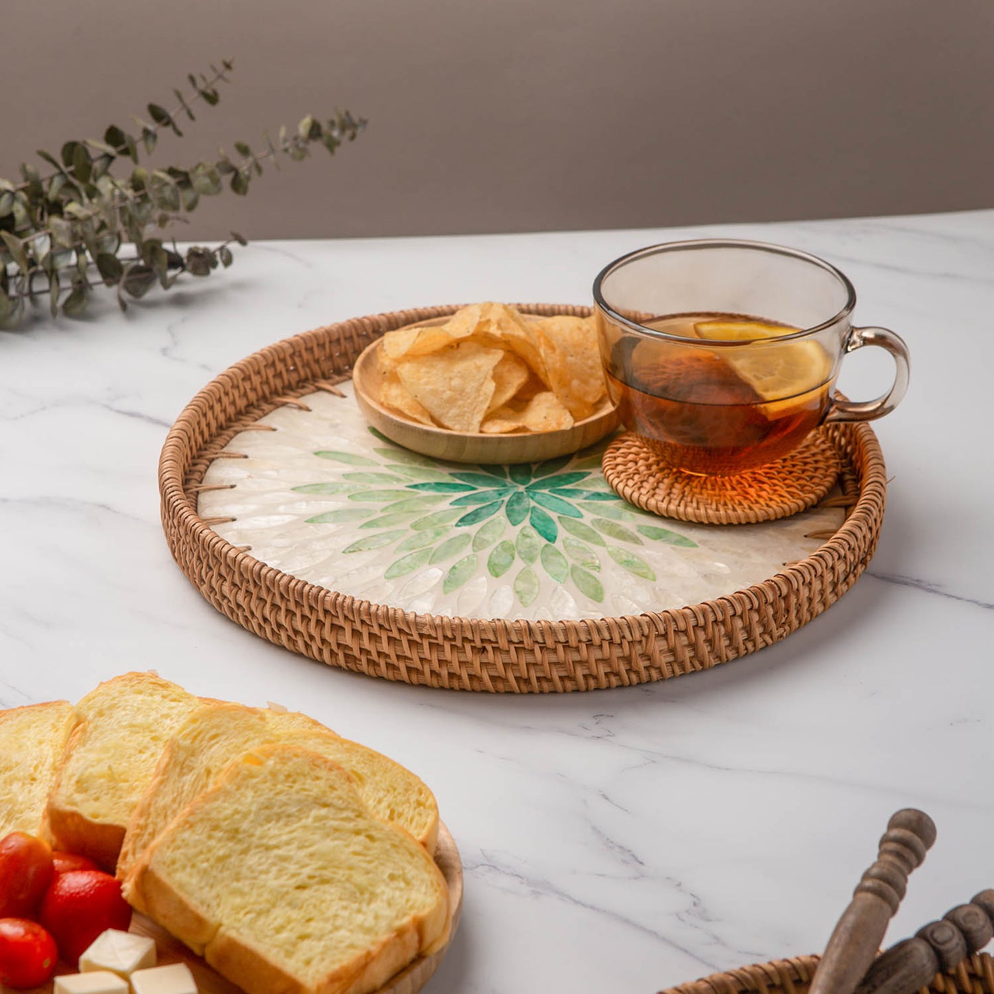 11.8" Wicker Round Rattan Mother of Pearl Serving Basket Tray for Décor Coffee Table (Emerald)