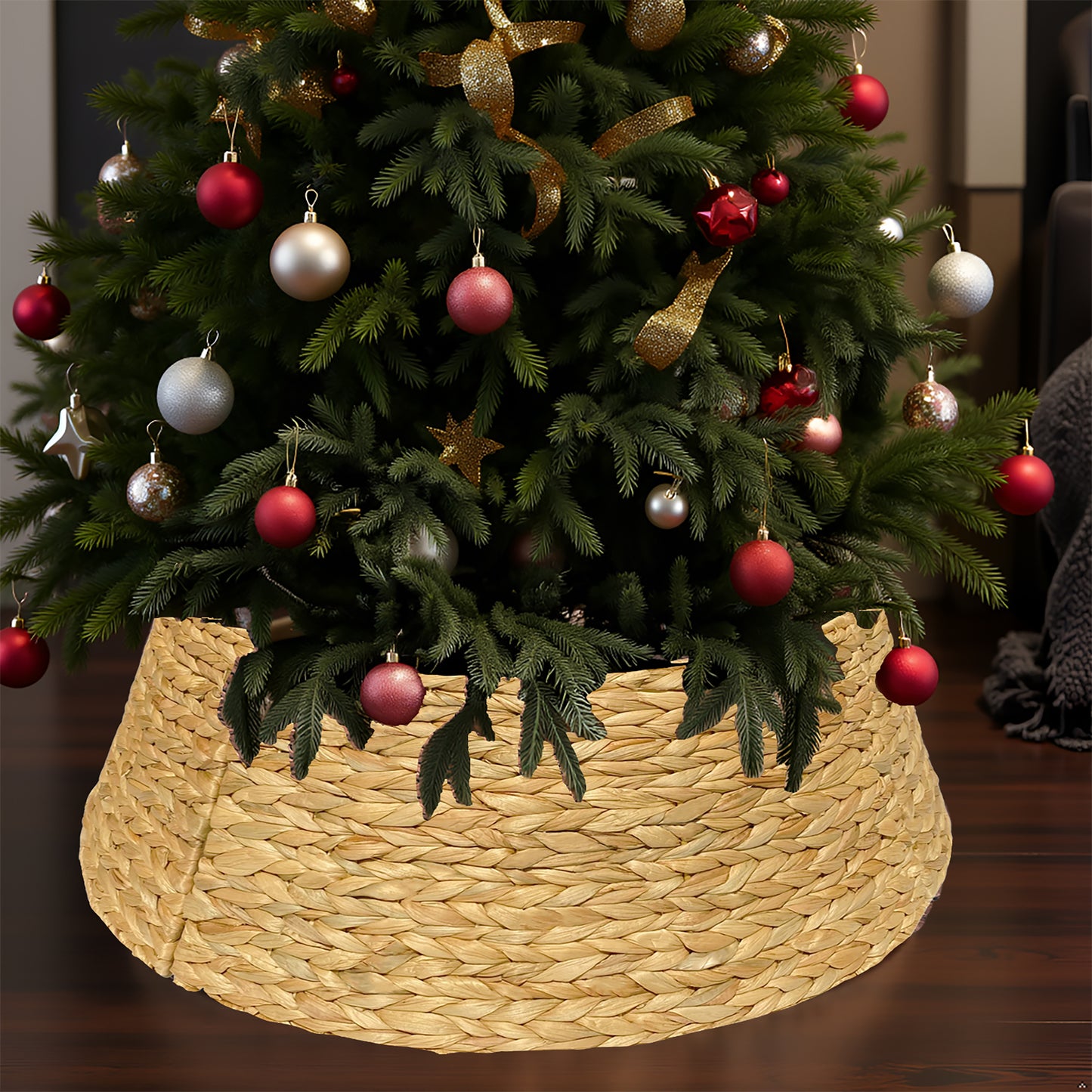 Handwoven Christmas Tree Collar – Natural Water Hyacinth Rattan Ring