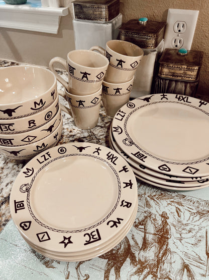 The 16 Piece Branded Dinnerware