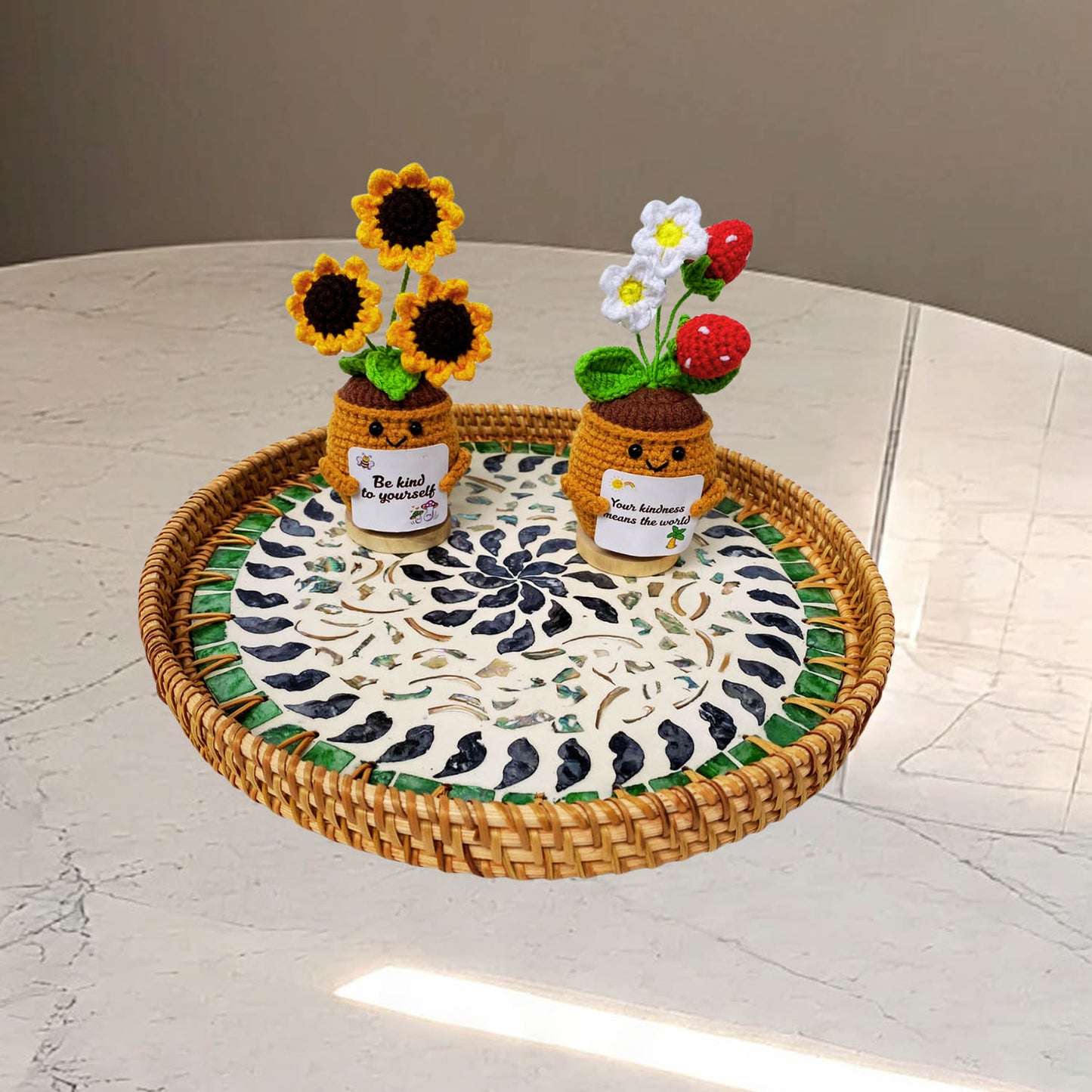 11.8' Wicker Round Rattan Mother of Pearl Serving Basket Tray for Décor Coffee Table (Black Daisy)